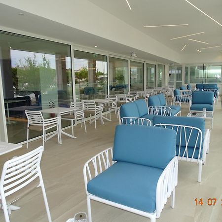 Riva Palace Hotel Градо Екстериор снимка