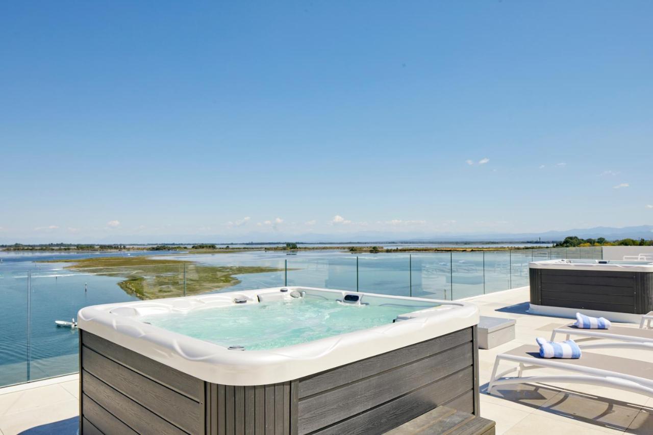 Riva Palace Hotel Градо Екстериор снимка