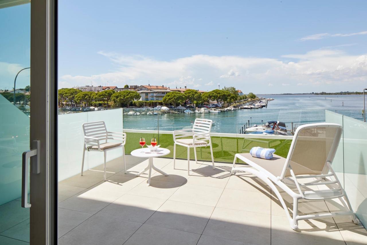Riva Palace Hotel Градо Екстериор снимка